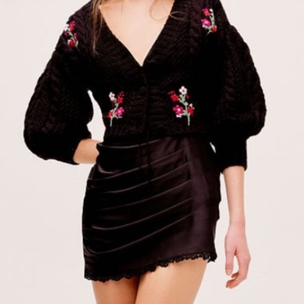 For Love & Lemons Amaryllis Embroidered Floral Cropped Cardigan